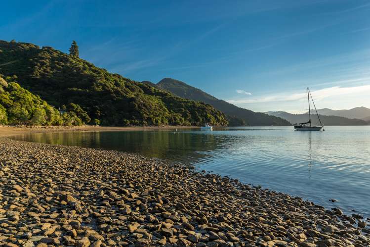 2483 Kenepuru Road Kenepuru Sound_11