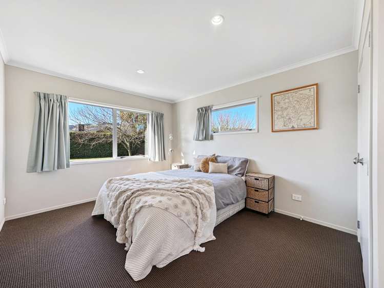53 Montgomery Crescent Kinloch_10