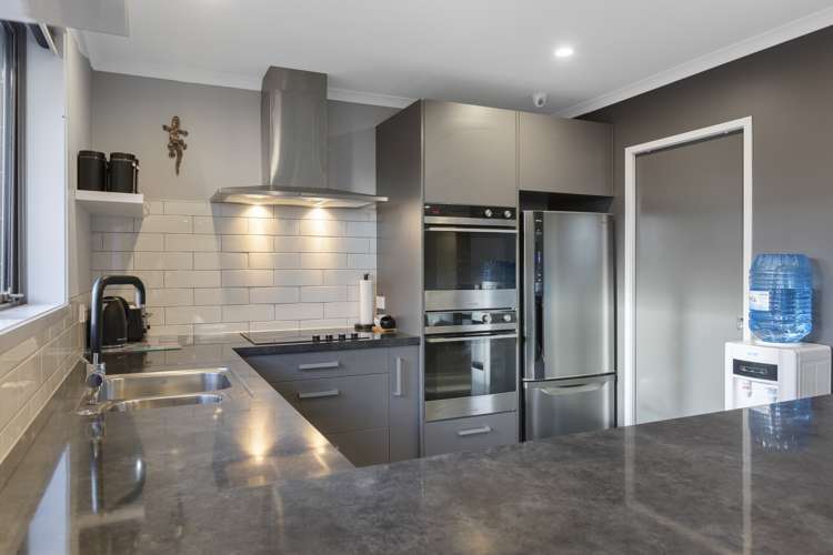 9 Dreaver Drive Waitara_3