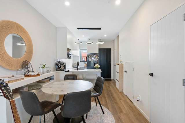 33 Kiato Lane Flat Bush_4