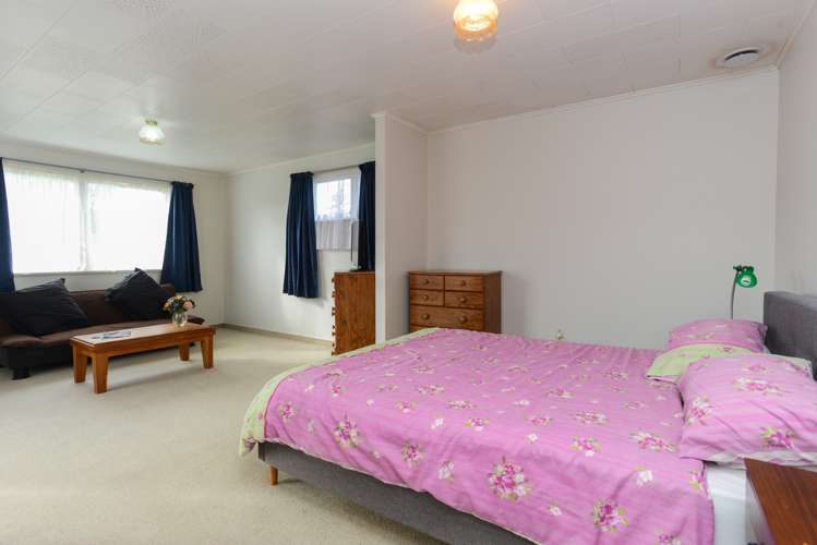 574 Lowe Street Camberley_11