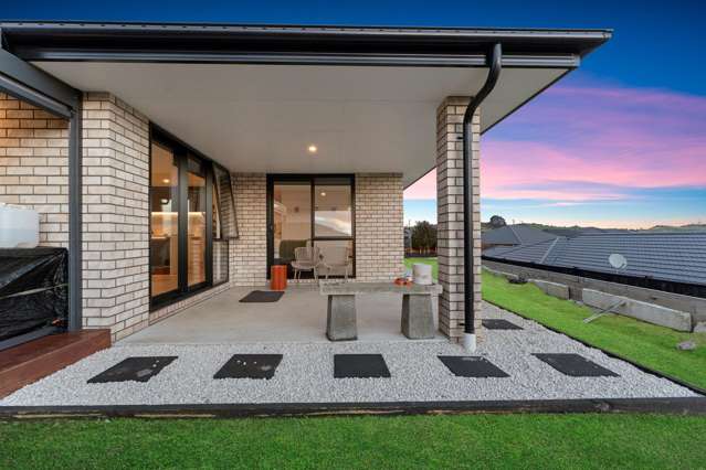 Scenic Outlooks & Smart Living At 100 Hitchen!