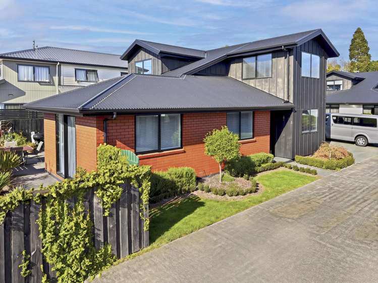 1/1043 Alexandra Street_1