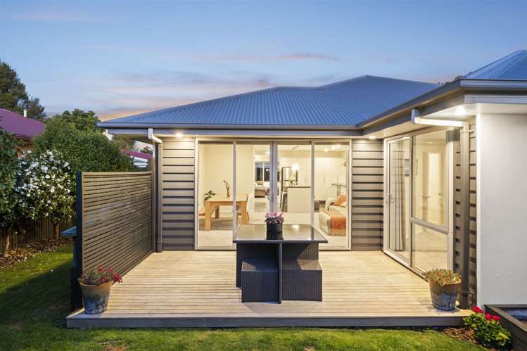 29a Charlesworth Street Woolston_33