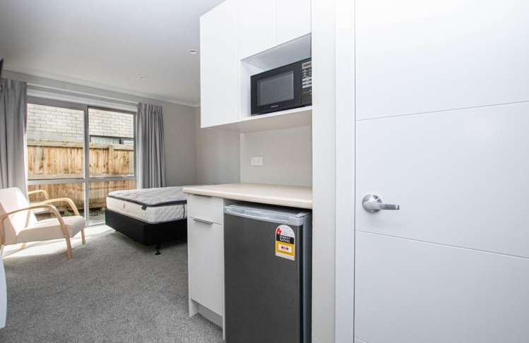 A/3/20 Jones Crescent_0