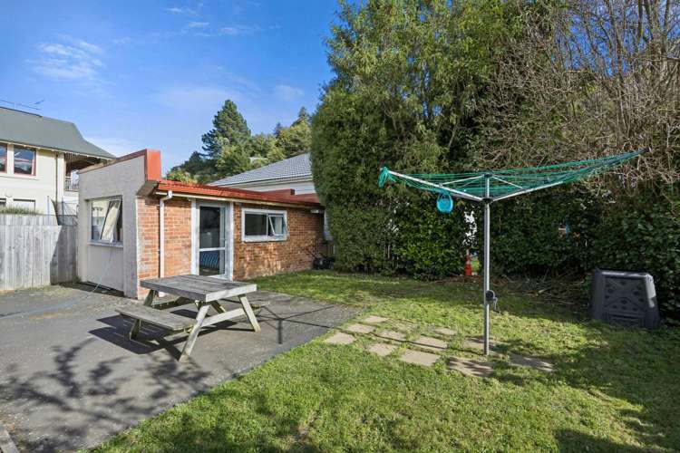 117 North Road North East Valley_12