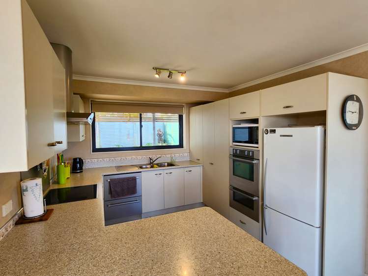 5 Moeatoa Lane Baylys Beach_2