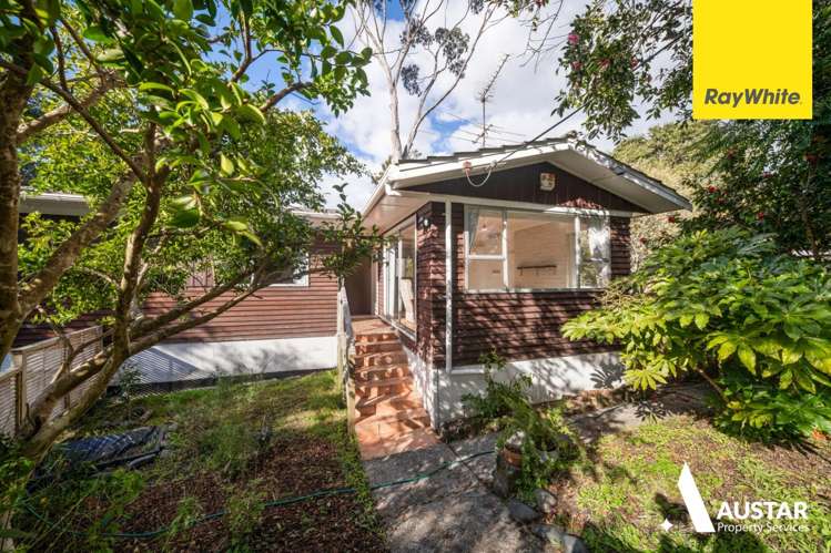 42 Derwent Crescent Titirangi_13