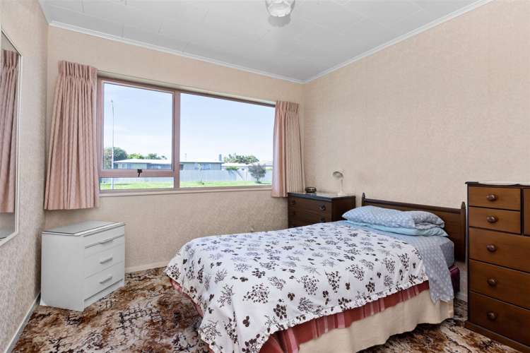 2 Banff Place Tamatea_8