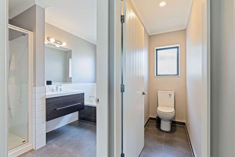 102 Mountainview Terrace End ōtaki Beach_13