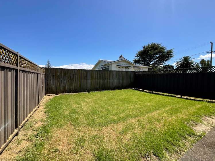 2/44 Muir Avenue Mangere Bridge_5