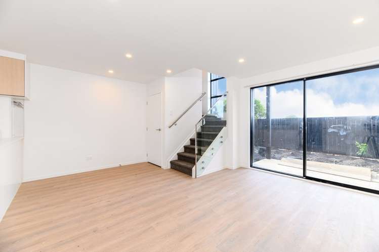 5/60 Triangle Road 11410_5