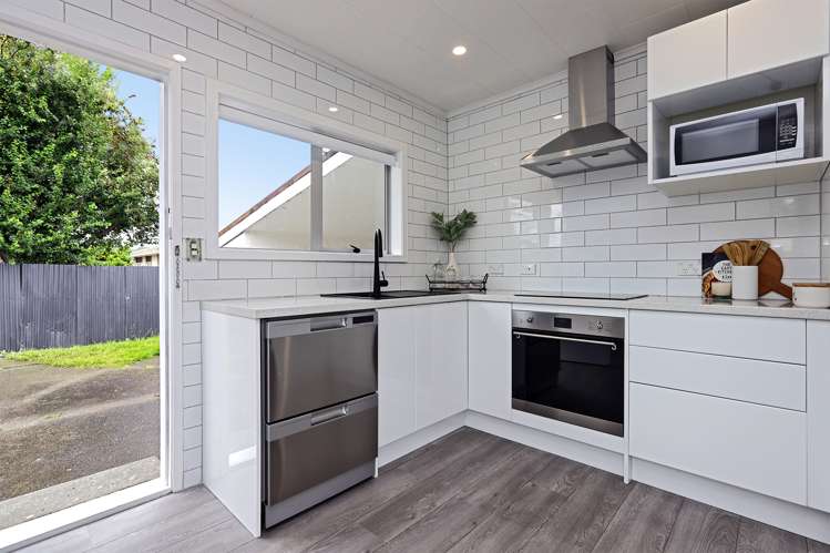 27 York Avenue Tamatea_5