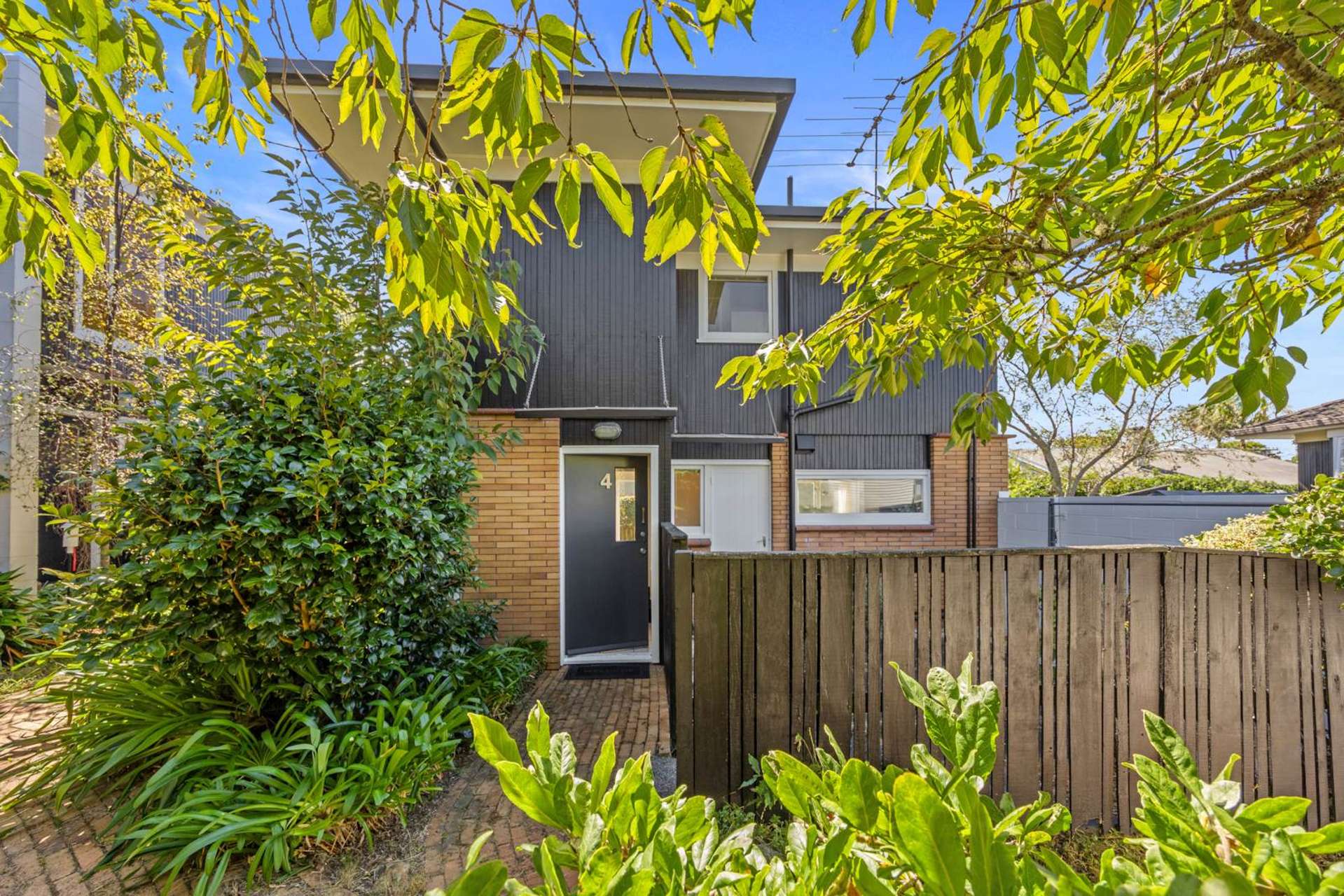 4/16 Turama Road Royal Oak_0