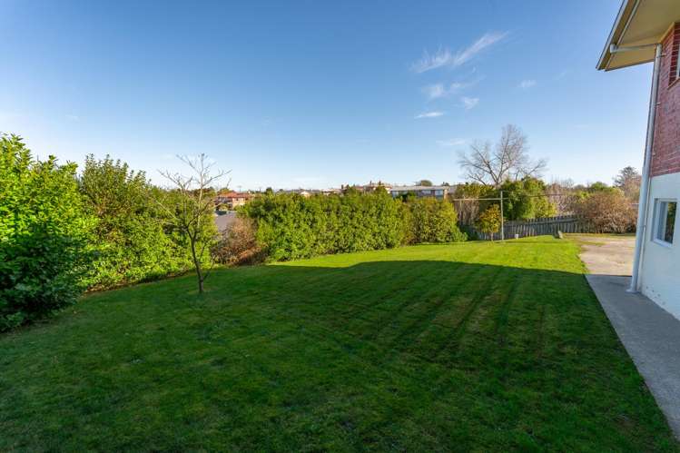 24 Hill View Crescent Highfield_27