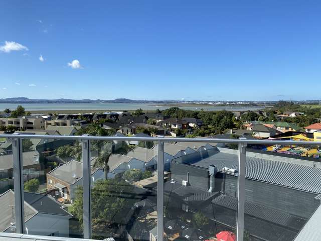 5f/84 Gunner Drive Te Atatu Peninsula_4