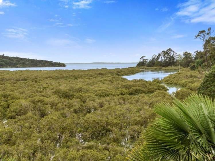 632 Huia Road Parau_3