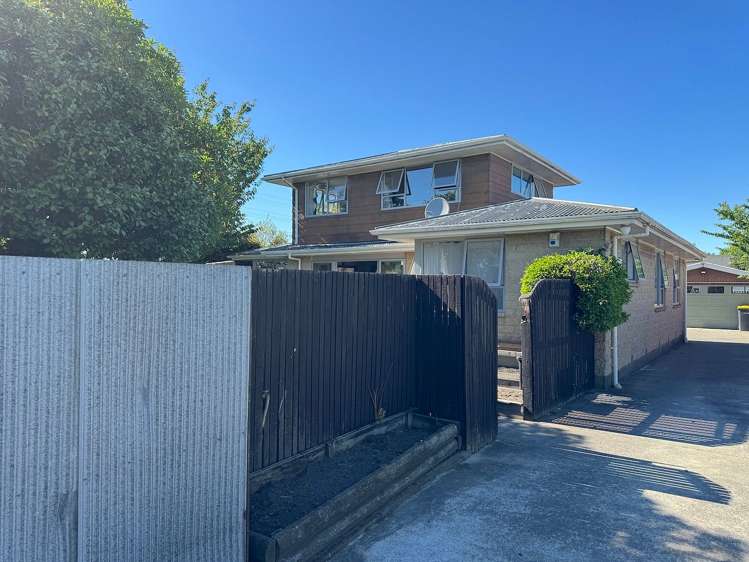 39 Steele Street Hornby_12