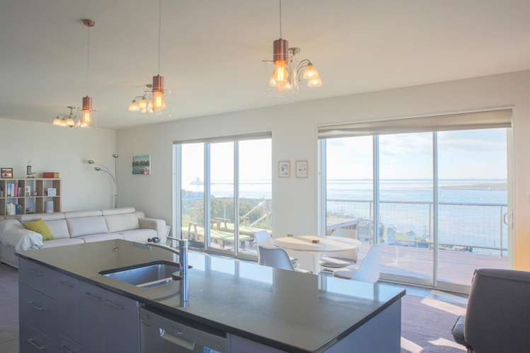 86 Marine Parade Bluff_6