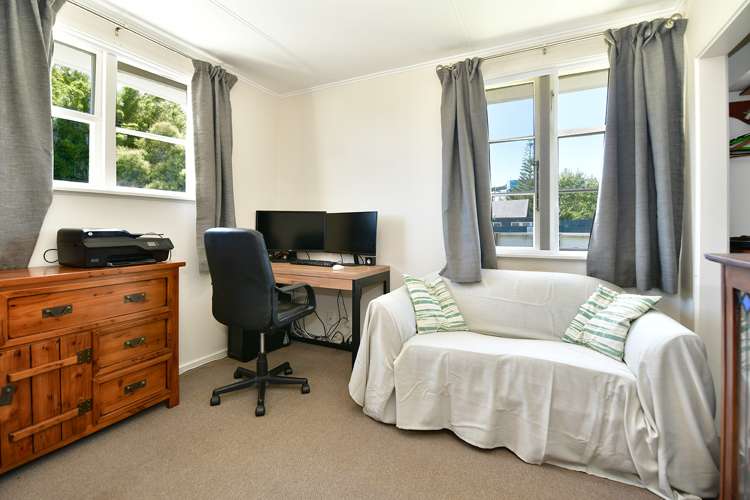 3 Rere Place Parakai_11