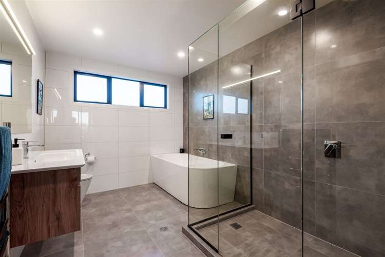 14b Corrella Road Belmont_12