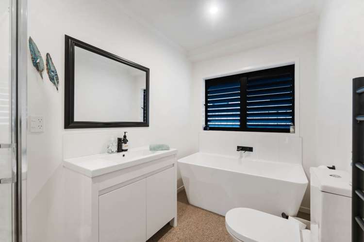 4B Lillian Place Orewa_17