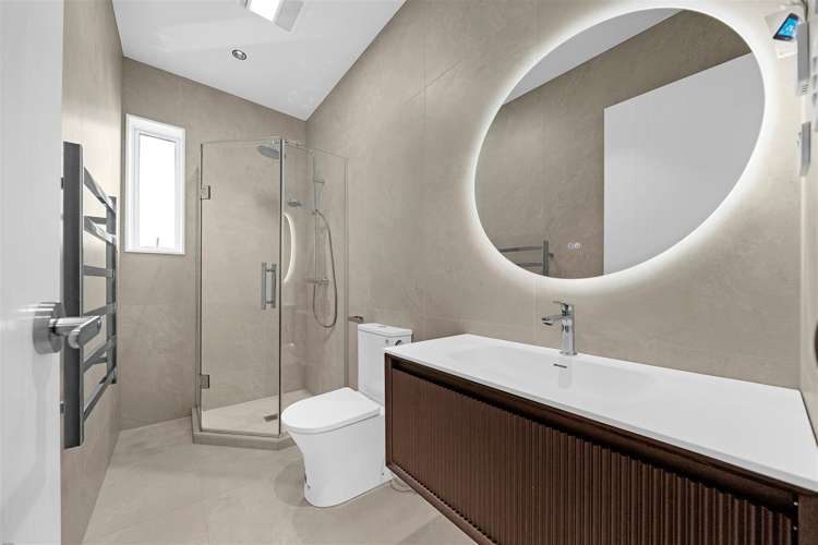 5 Hapukupuku Avenue Beachlands_29