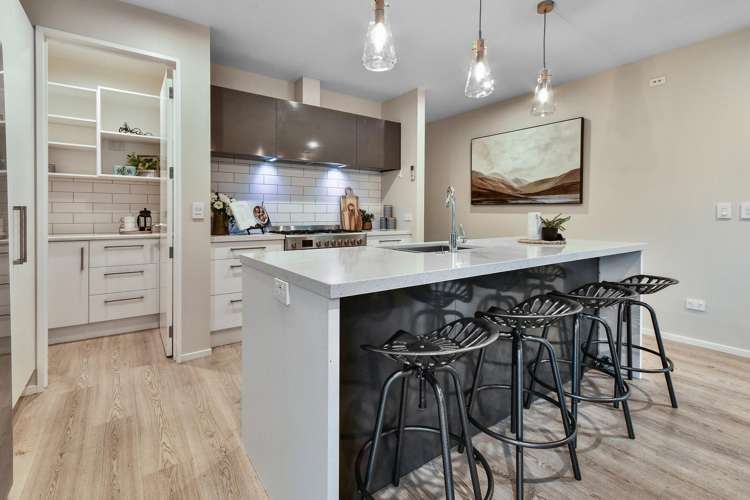 2 Parkgrove Crescent Pokeno_12