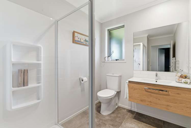 1 Hanlow Place Pyes Pa_16