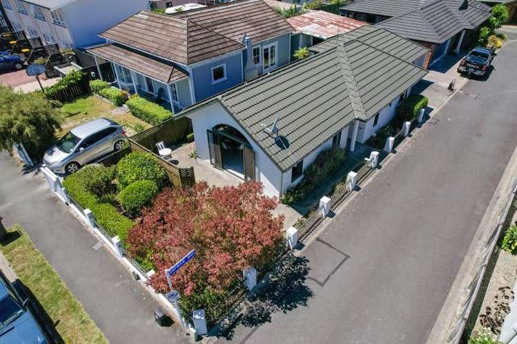 1 Dayman Way The Wood_16