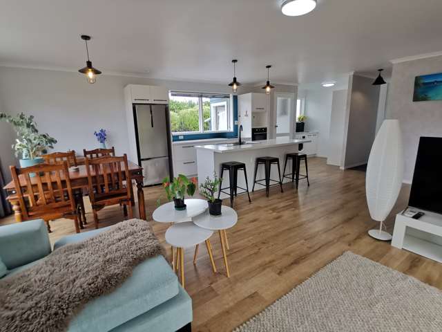 9 Whaka Road Maungaturoto_2