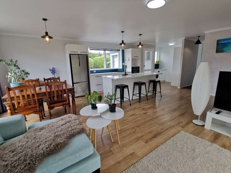 9 Whaka Road Maungaturoto_2