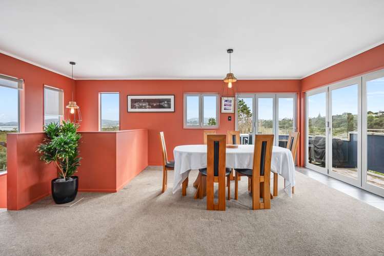 48 Raumati Crescent Onerahi_2