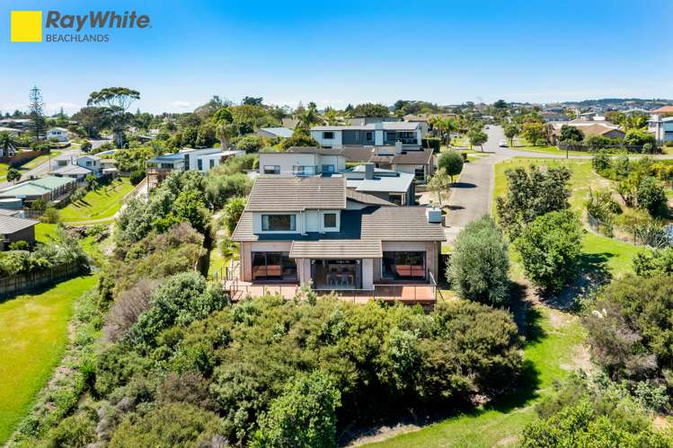 35 Pine Harbour Parade Beachlands_7