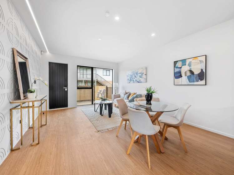 2/40 Hain Avenue Mangere East_8