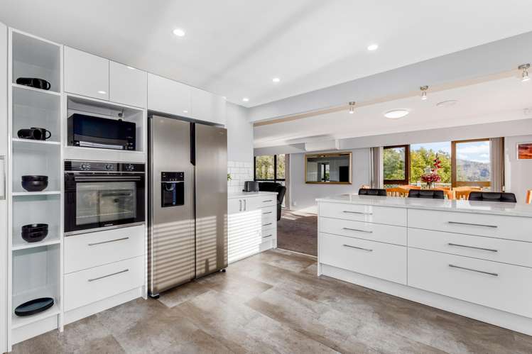7 King Charles Drive_3