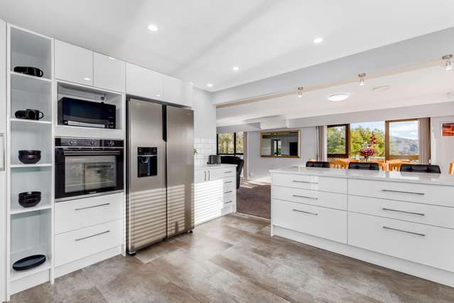 7 King Charles Drive Kingsley Heights_2