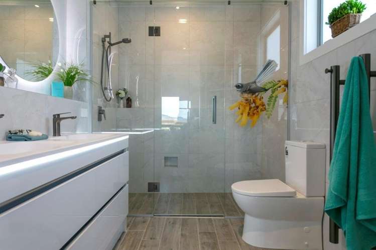 32 Wai Terrace Wharewaka_13