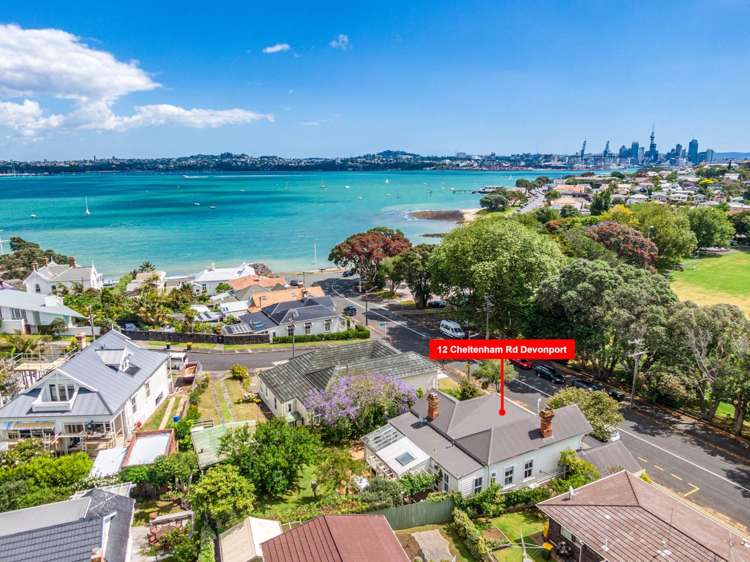 12 Cheltenham Road Devonport_32