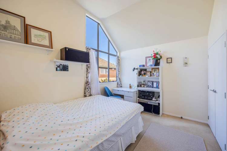 29 Claude Road Epsom_7