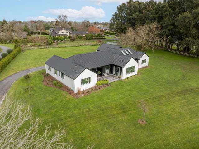 Modern masterpiece in the heart of Tamahere