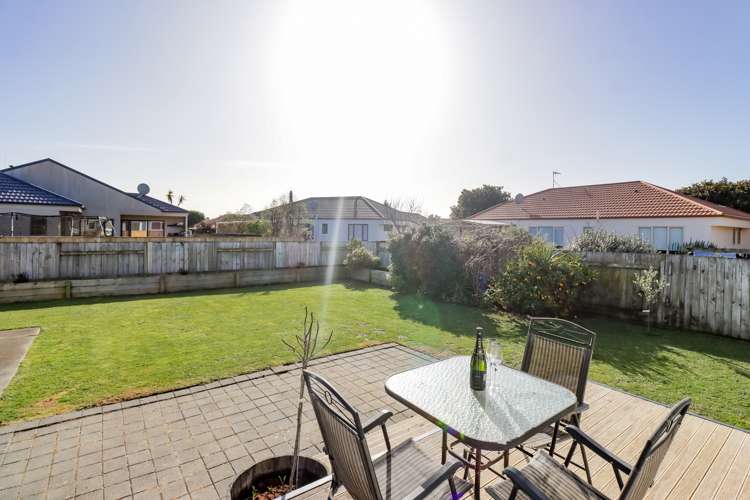 4 Emmerdale Mews Highbury_15