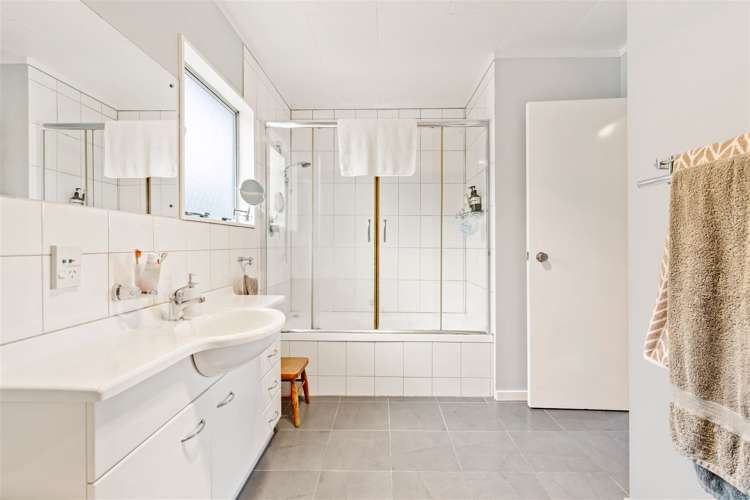 58 Hindmarsh Street Henderson_13