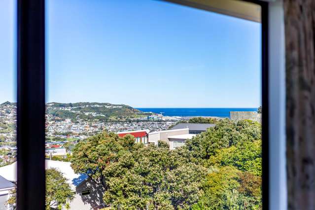 6 Tamahine Street Maupuia_1