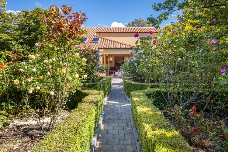 17 Trolove Place Stoke_15