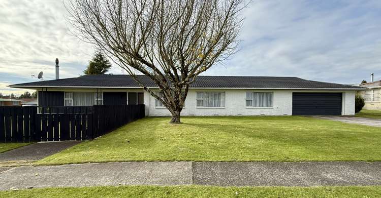 239 West Parkdale Street Tokoroa_23