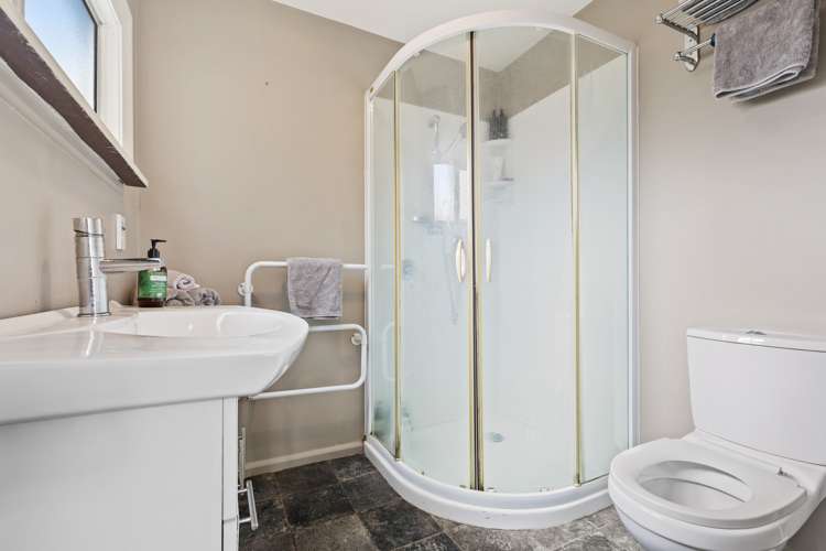 18 Birdwood Avenue Beckenham_18