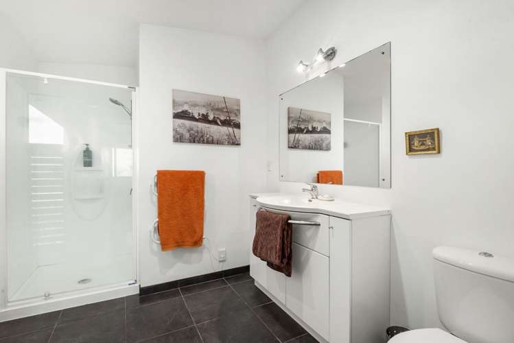 3/71 Pupuke Road Northcote_18