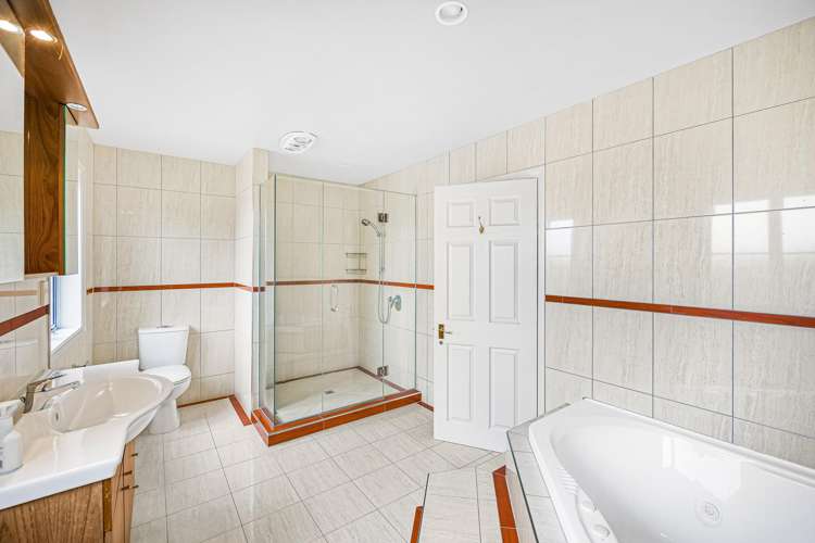 233 Paremoremo Road Lucas Heights_14