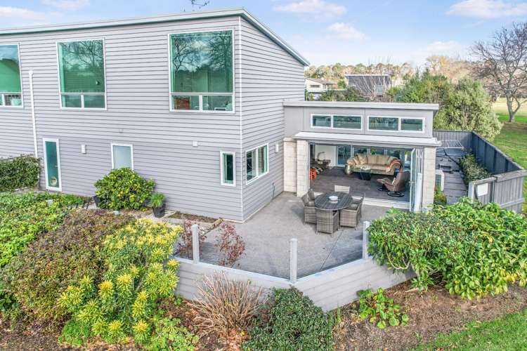 2b Jellicoe Drive Hamilton East_16